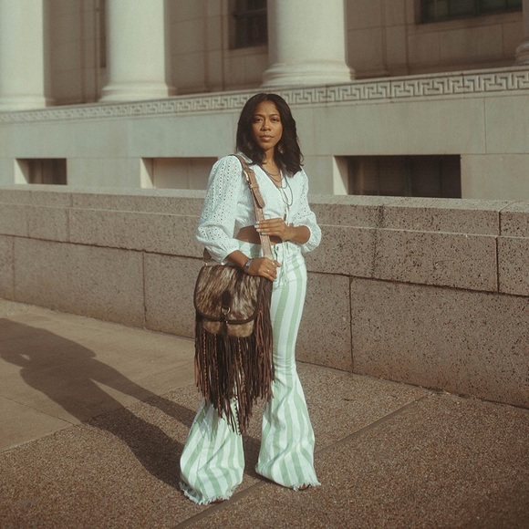 Haute Southern Hyde by Beth Marie “ The Elva “ Cowhide Fringe Leather Purse - Picture 6 of 6